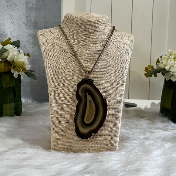 NEW Chico’s Sliced Agate + Gold Floating Pendant Long 20” Necklace Brown Tan NWT - Picture 10 of 16